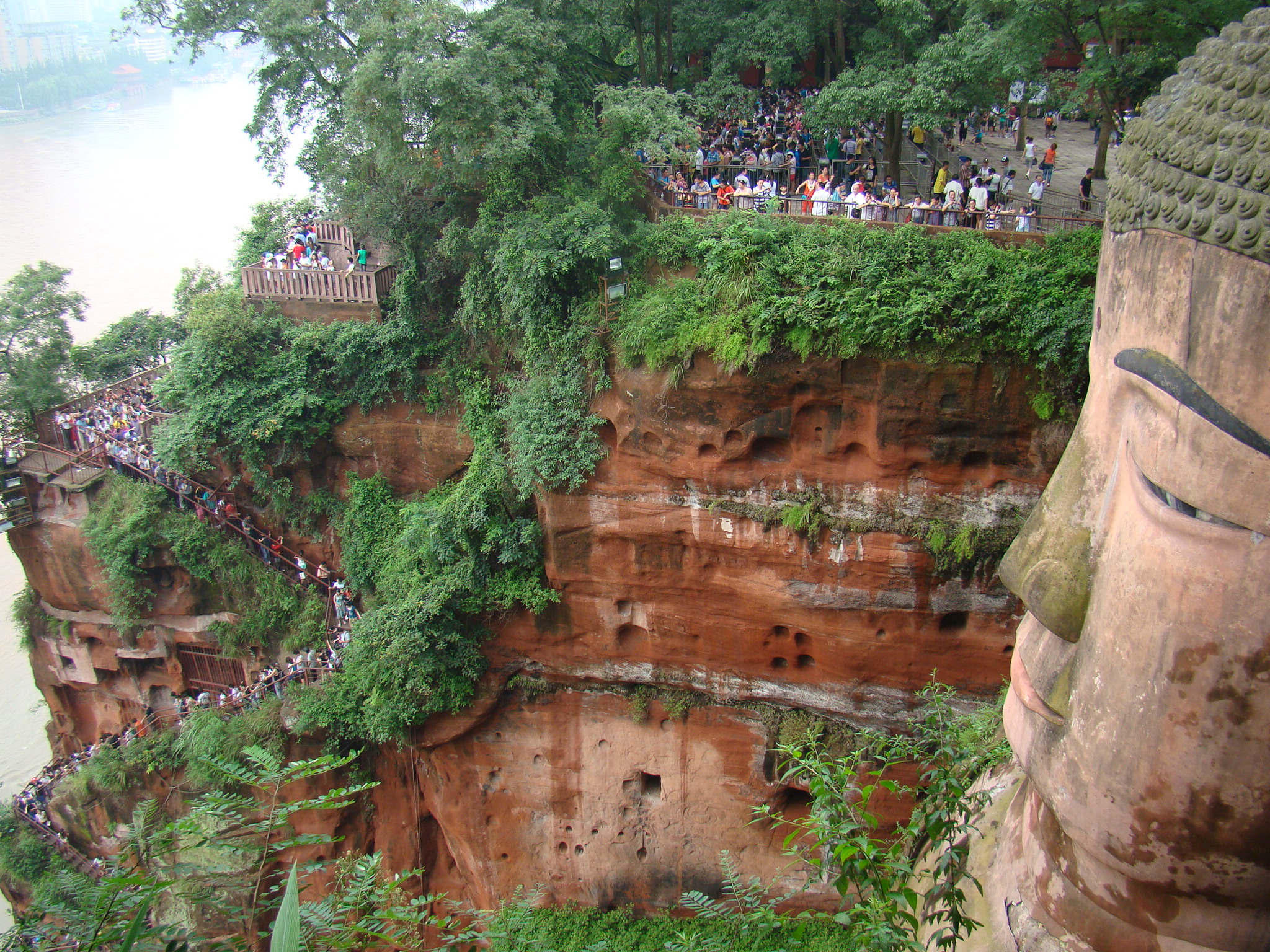 The Worlds largest Buddha and the Leshan Dafo Temple