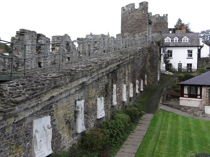 The very steep ascent to the tower