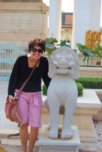 Phnom Pehn, city of Genocide, Temples and Palaces.