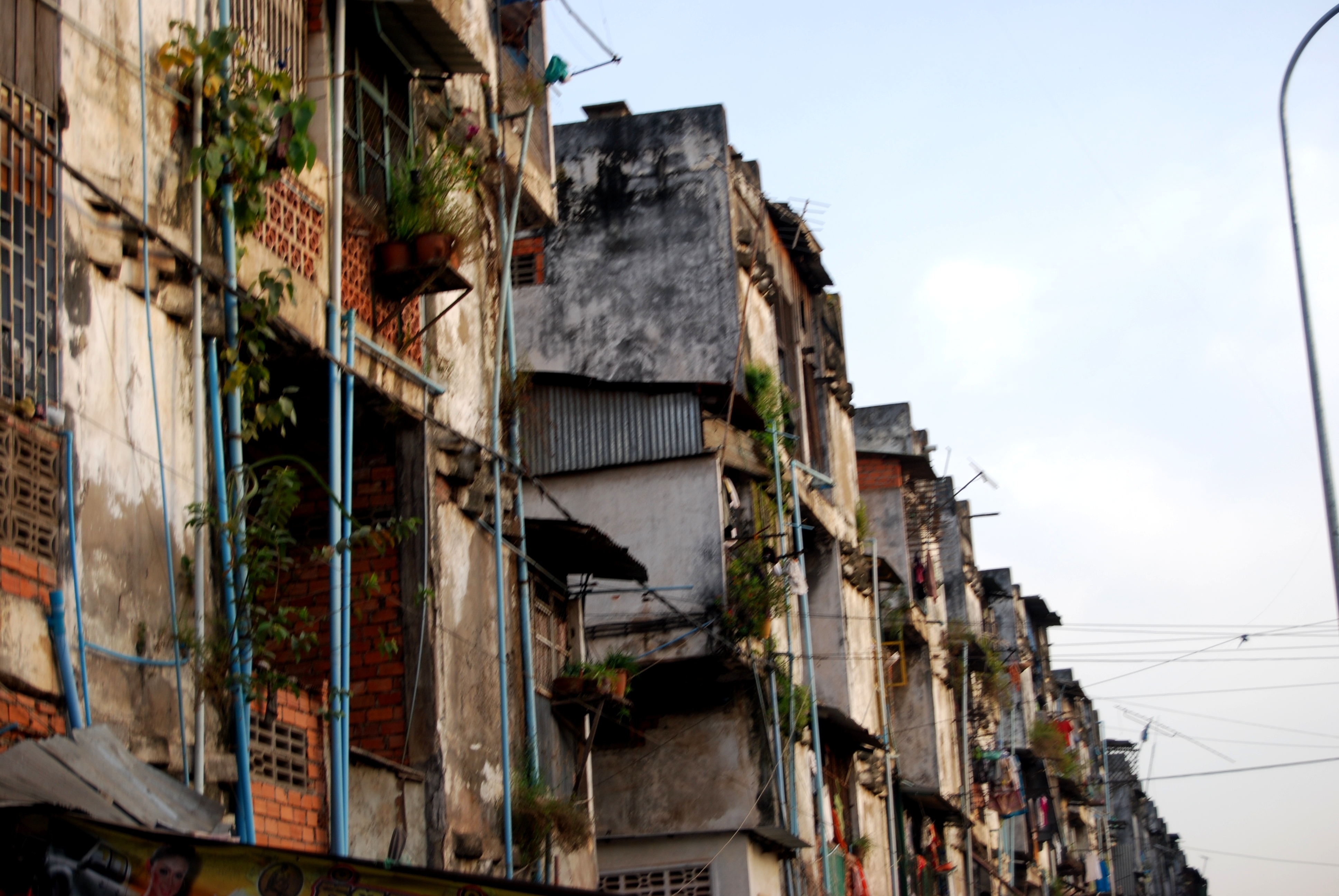 Phnom Pehn, city of Genocide, Temples and Palaces.