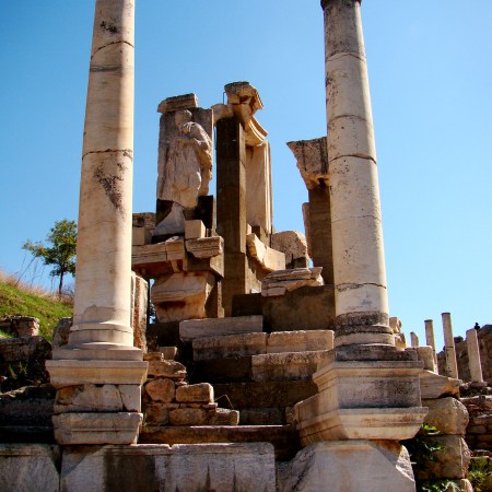 Memmius Monument