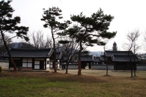Exploring the buildings of Jeonju, South Korea