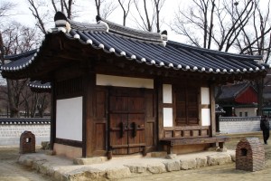 Exploring the buildings of Jeonju, South Korea