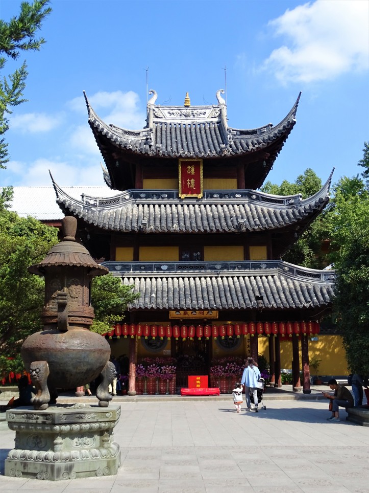 5 Things that make Longhua Temple in Shanghai unique