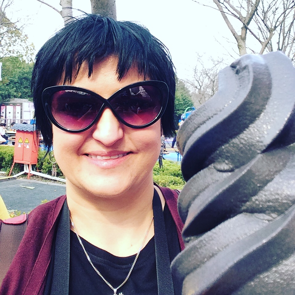 10 Tips for Dining Solo while Travelling