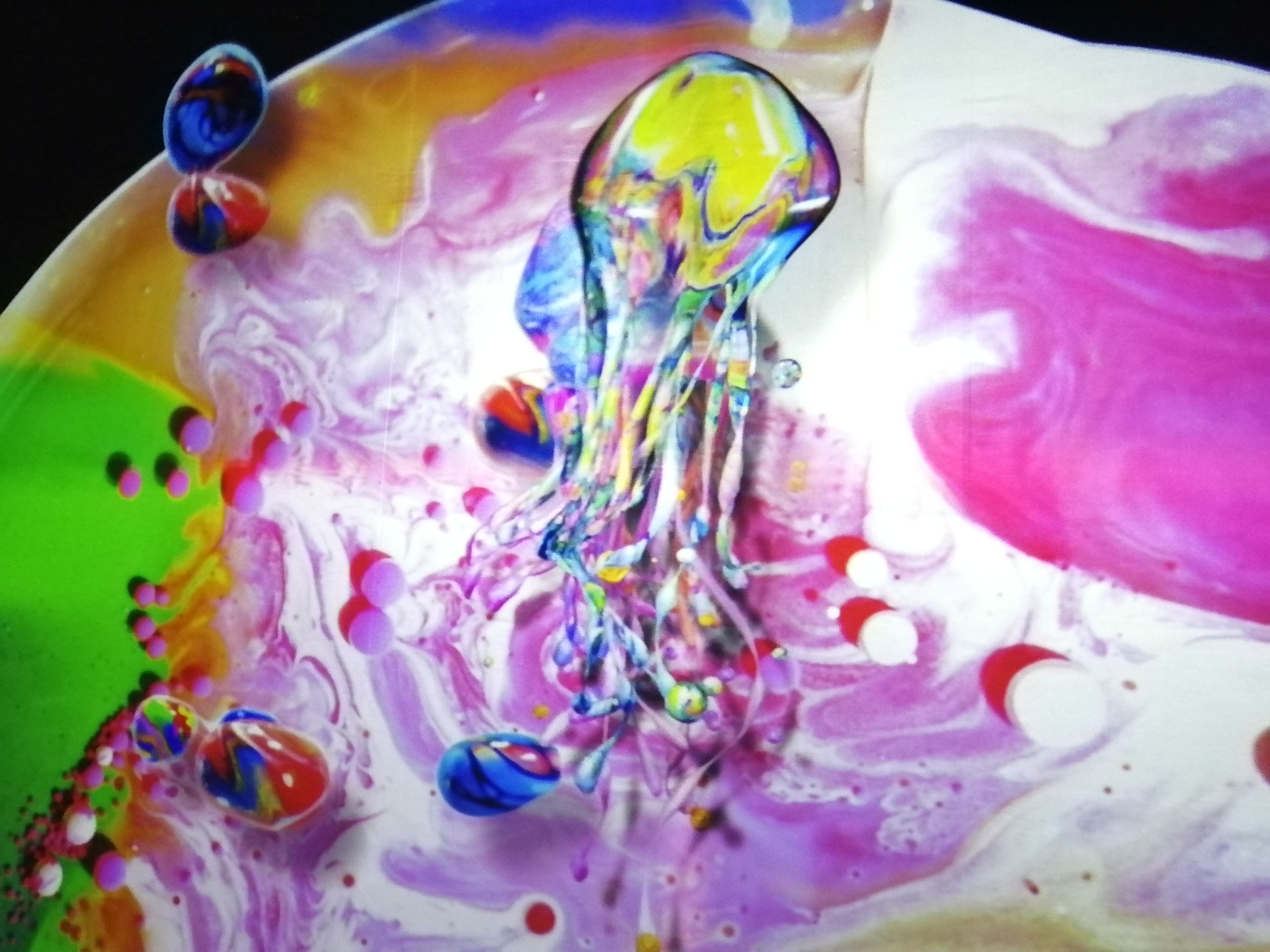 Creating Jellyfish from Colourful Swirls