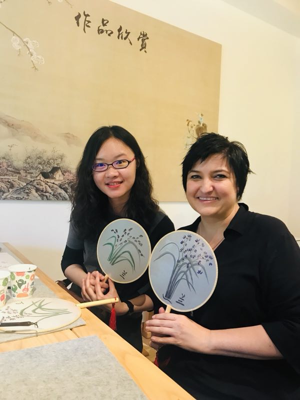 Making a Traditional Chinese 团扇Tuanshan ( round silk fan)